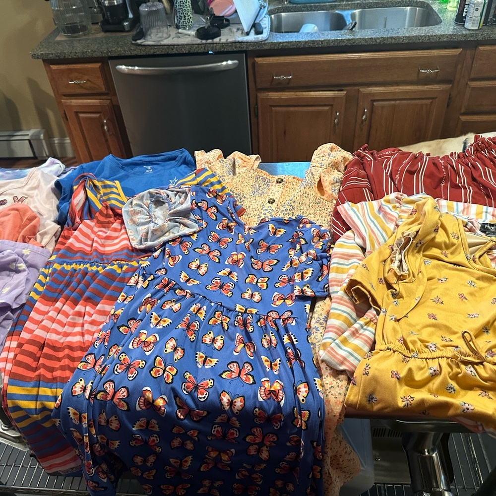 Girls dress lot
